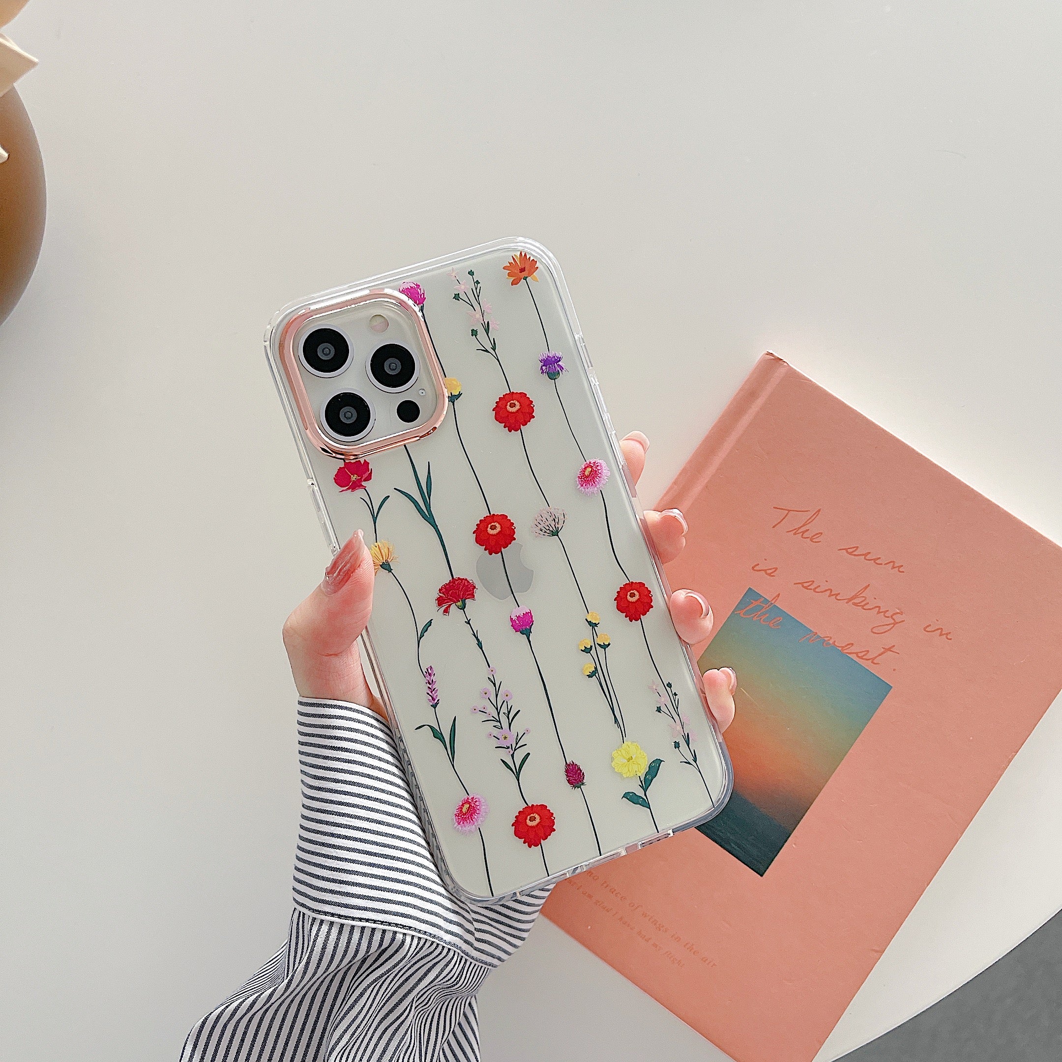 Shockproof Hard Shell Red Vines Design for iPhone 12 / 12 Pro (6.1)